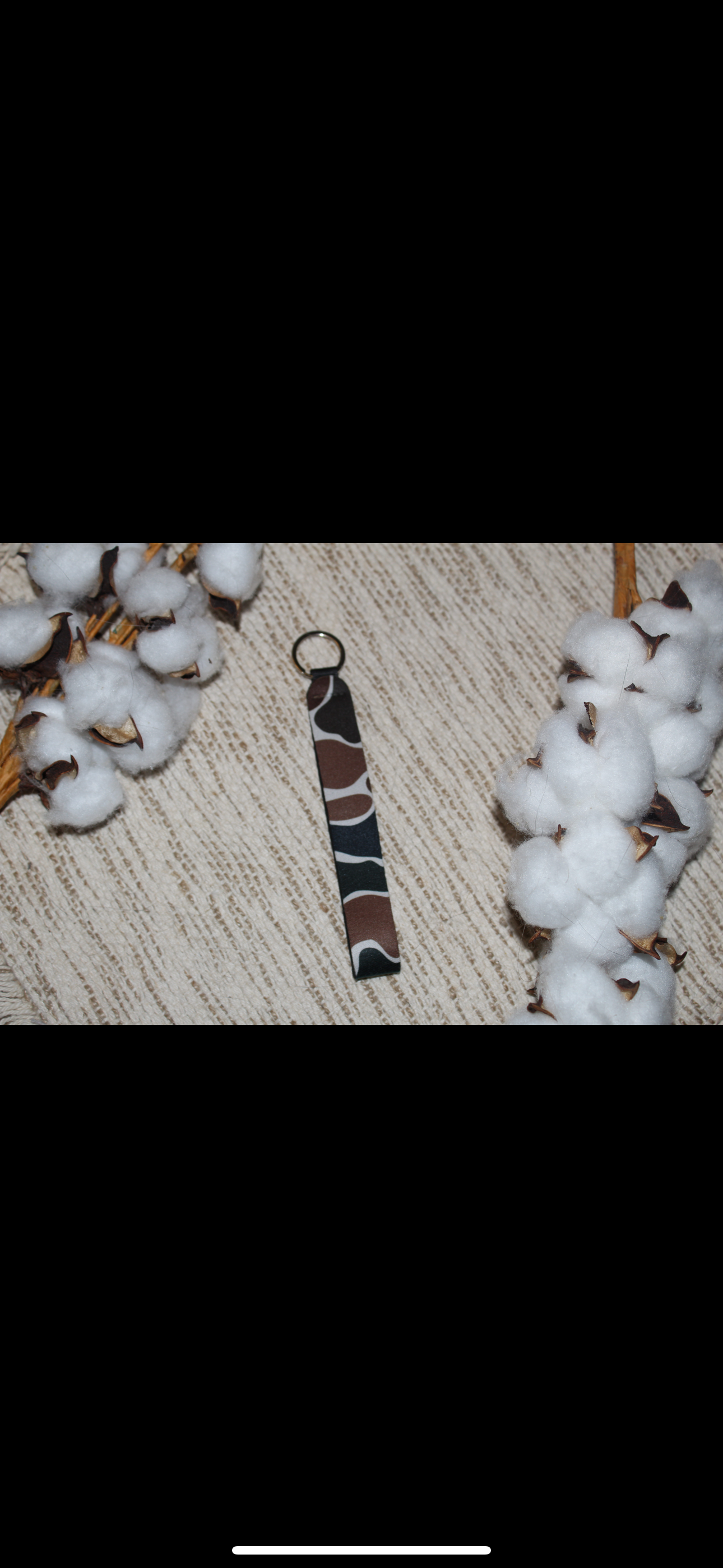 Dark camo wristlet landyard