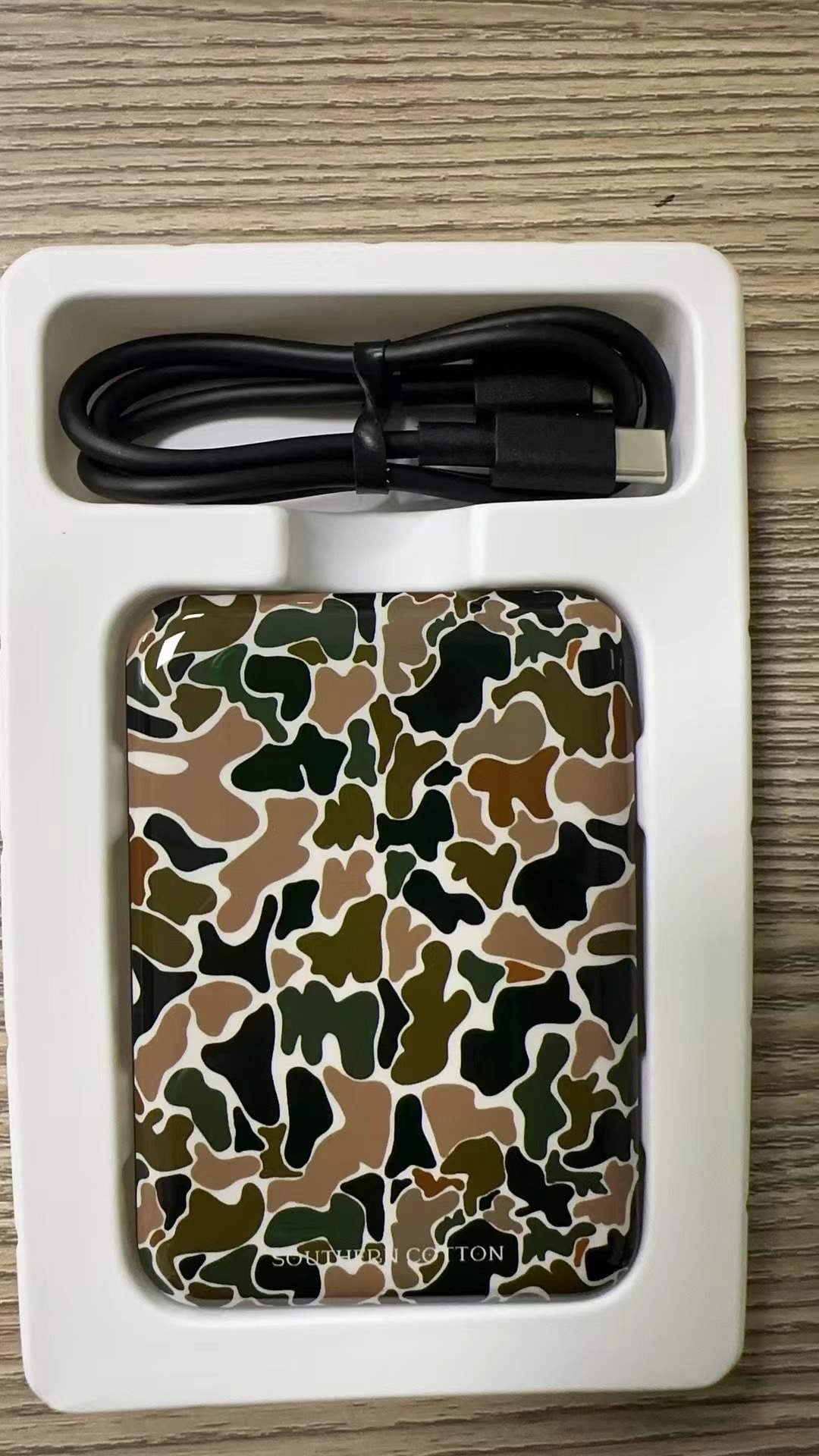 Dark camo Magsafe Powerbank