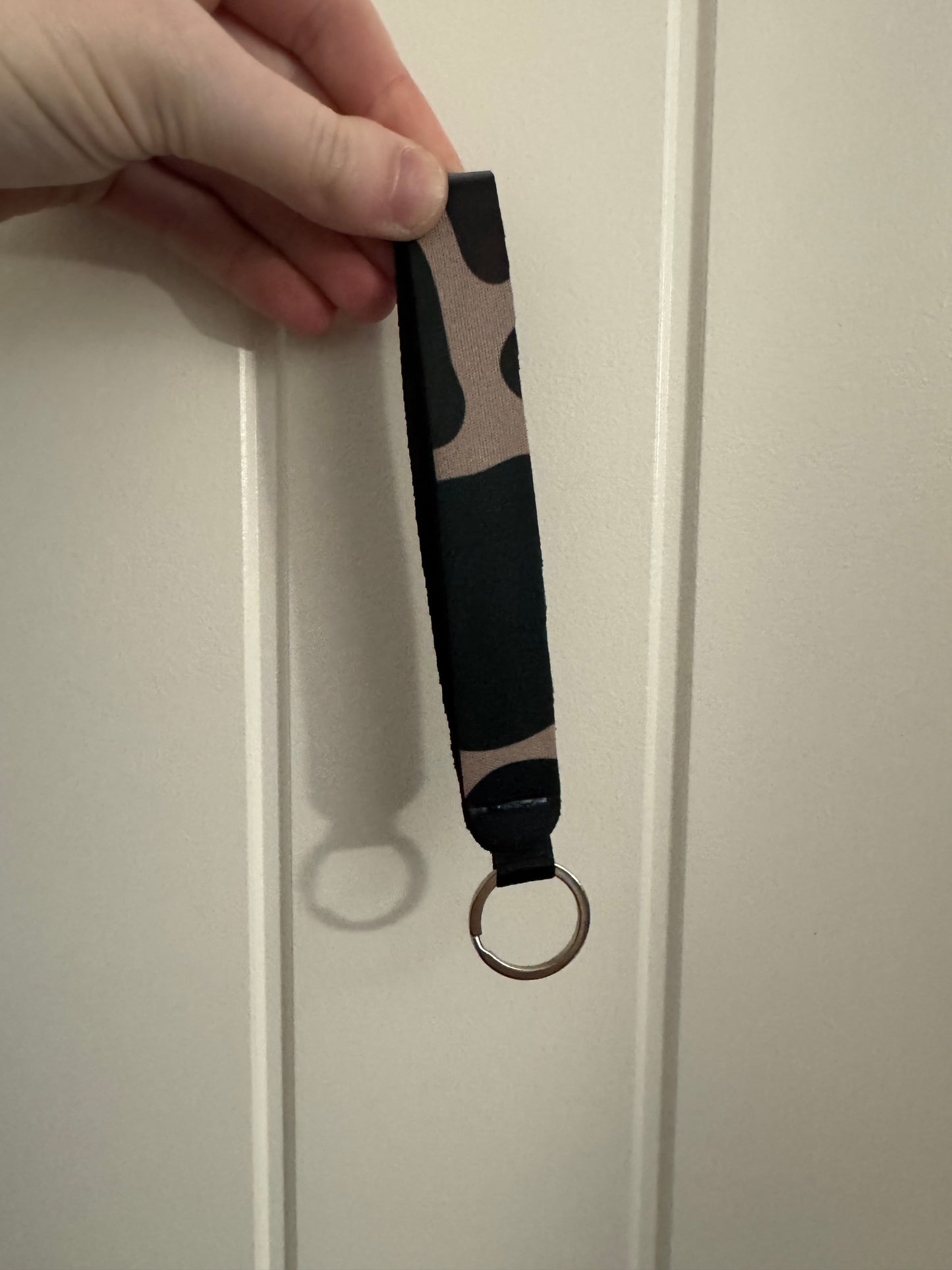 Old camo wristlet landyard