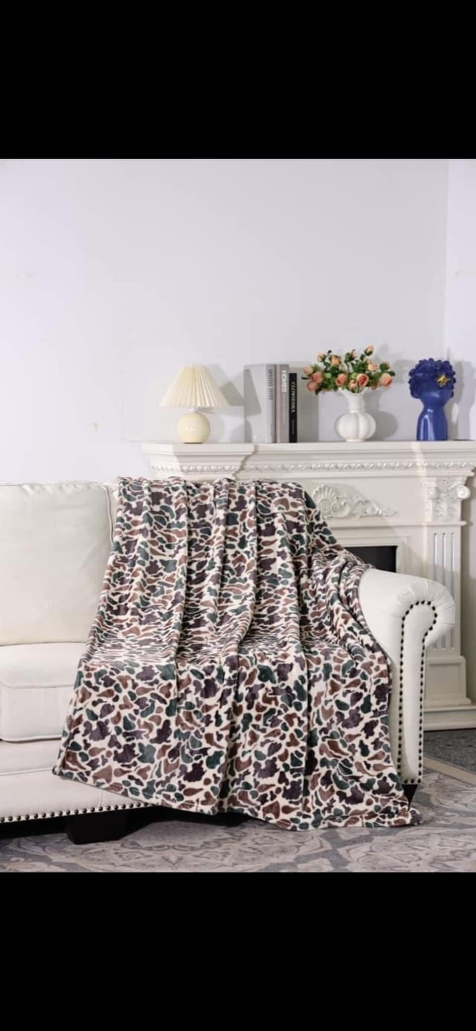 300+ Plush Blanket