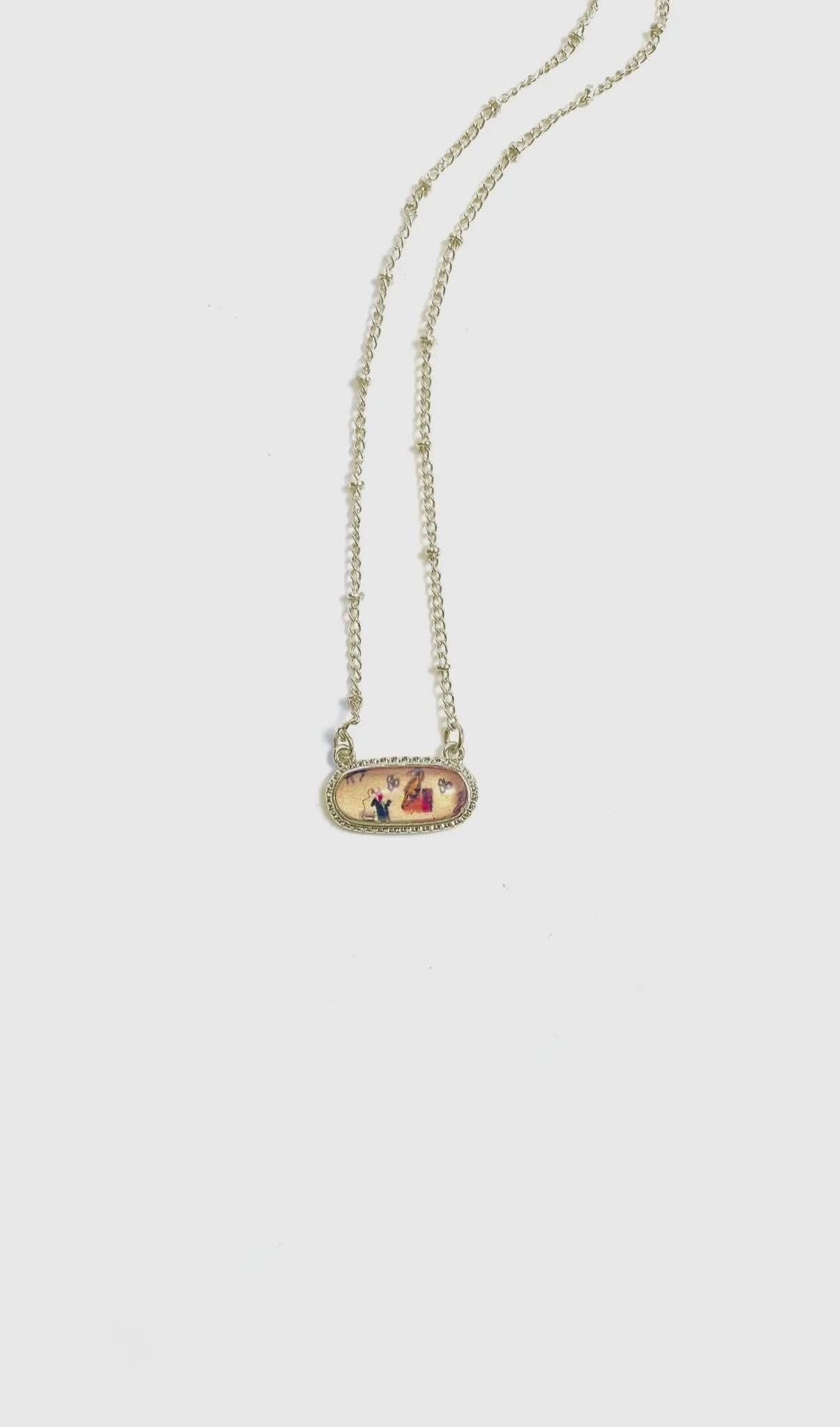 Oval necklace