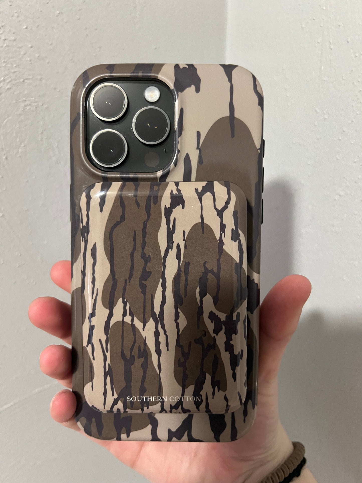 Green camo magsafe powerbank