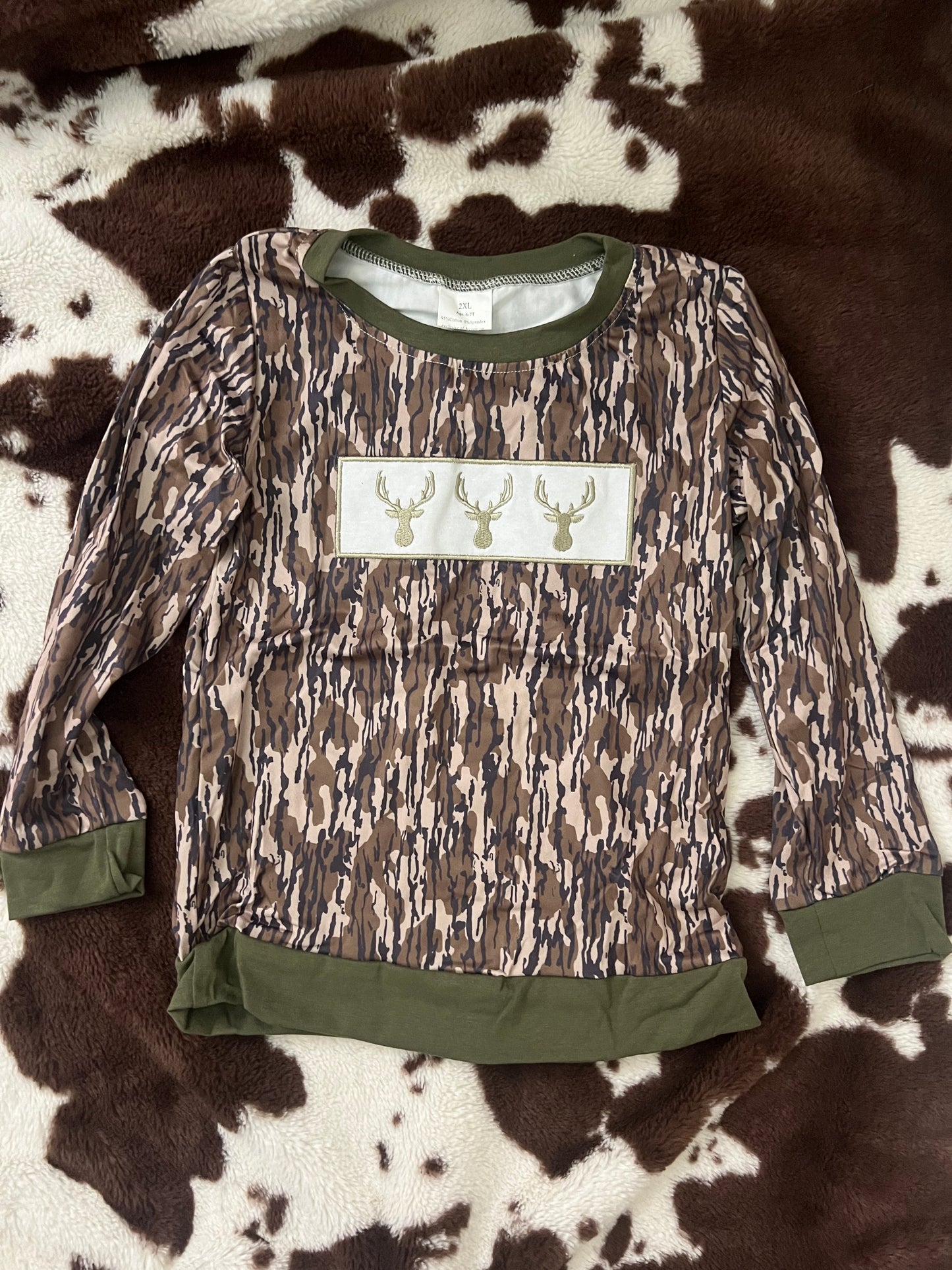 Bottomland deer boys long sleeve