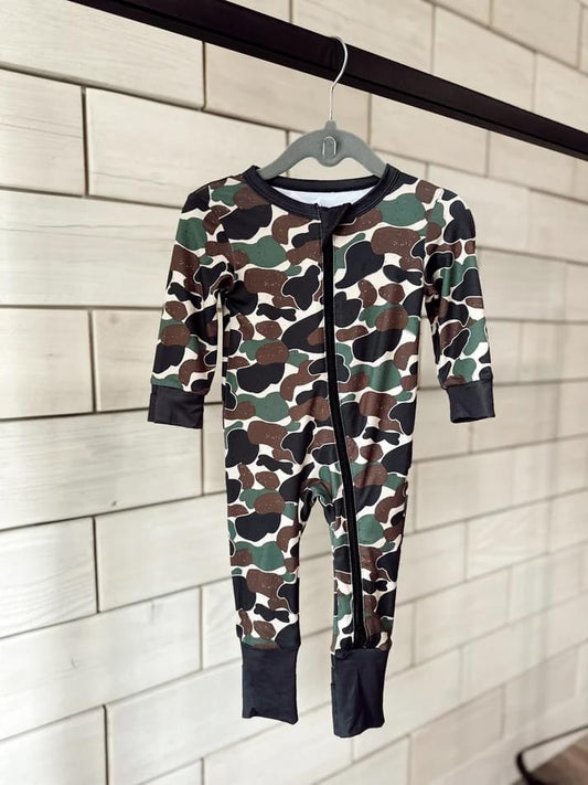 Kids camo zip ups